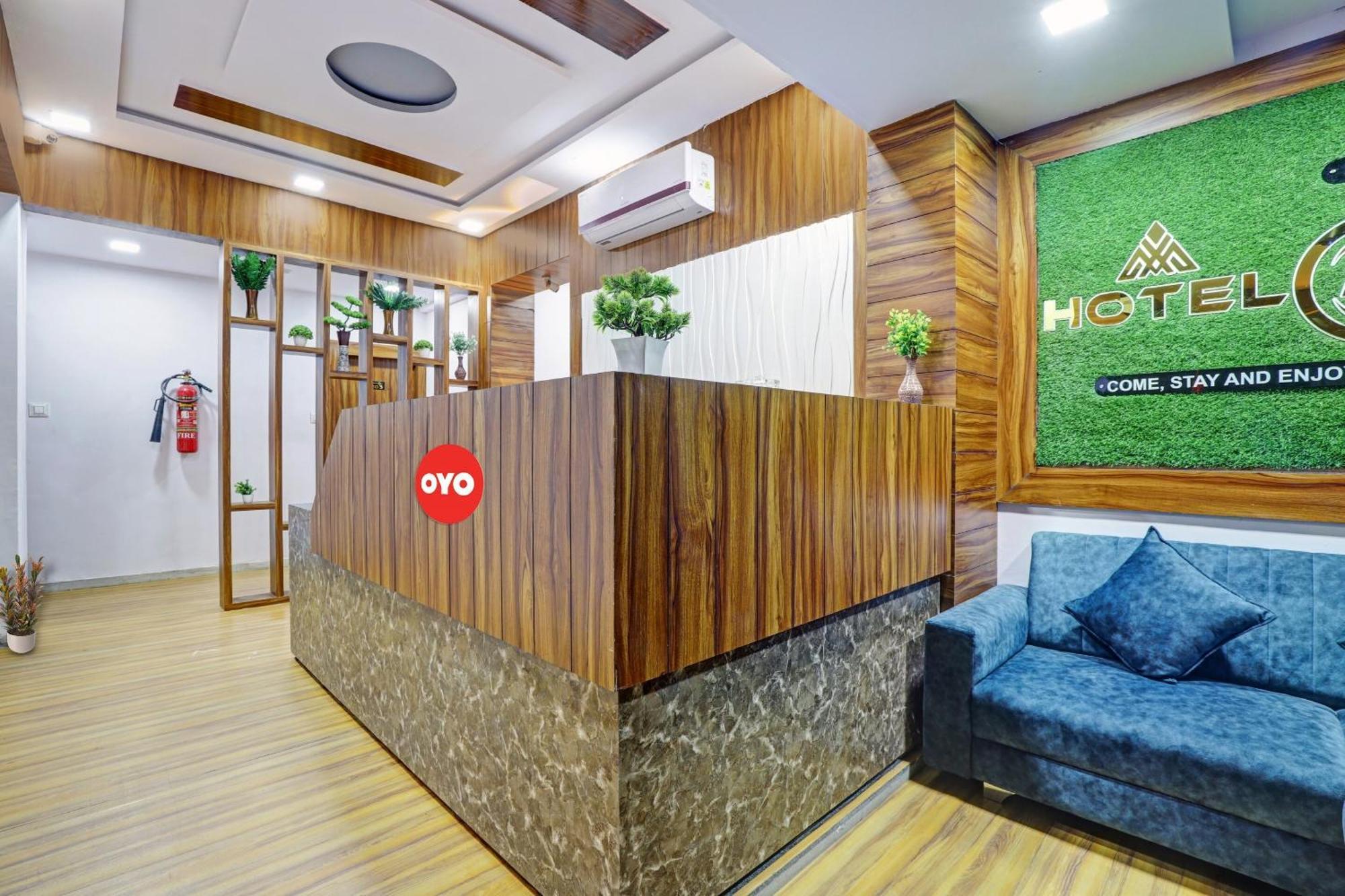 Hotel O Max Σουράτ Εξωτερικό φωτογραφία